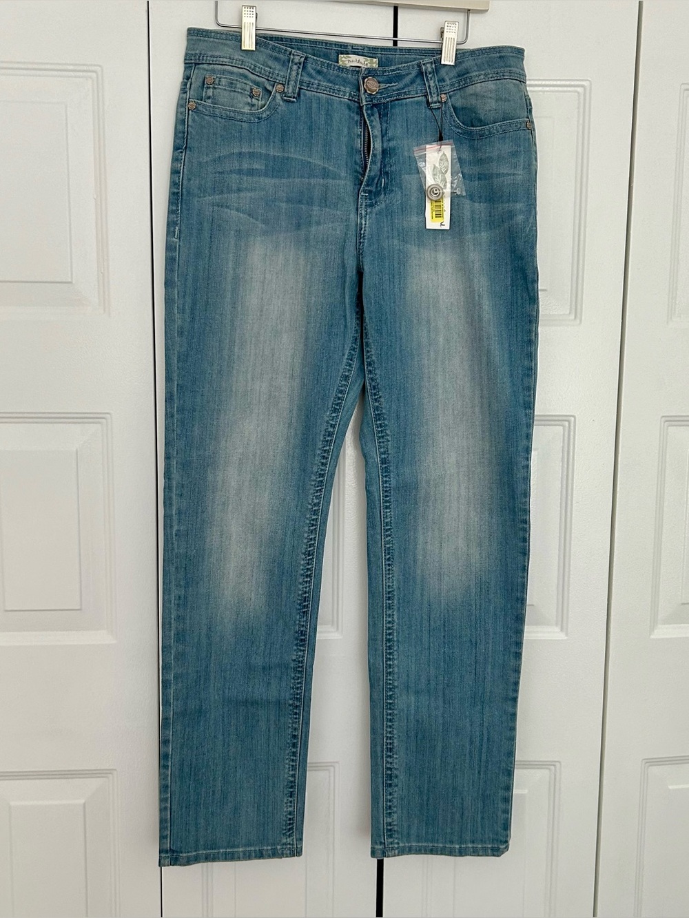 NWT Nurture Light Denim Jeans, size 10, straight leg
